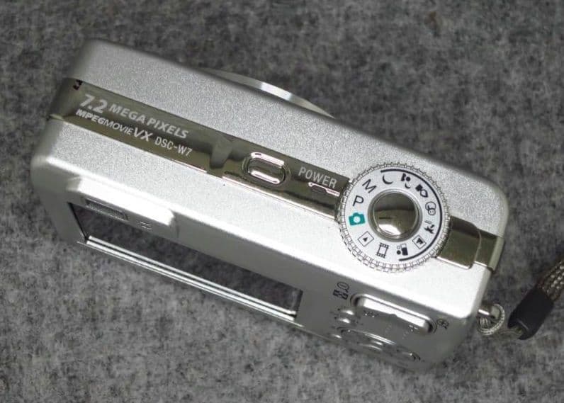 Sony サイバーショット　DSC-W7