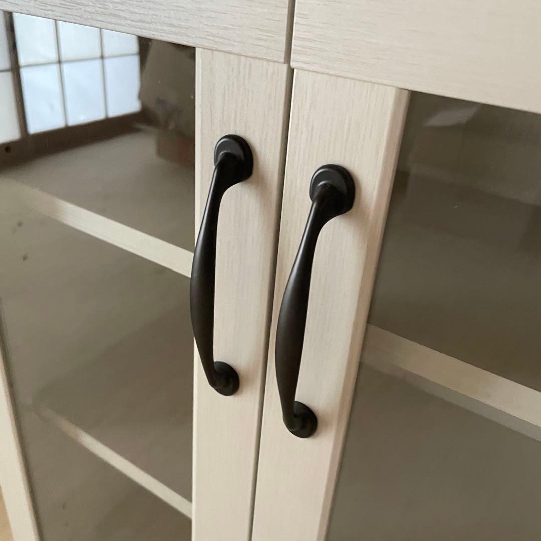 SHRAI STORE キャビネット　ホワイト木製ガラス扉ラック