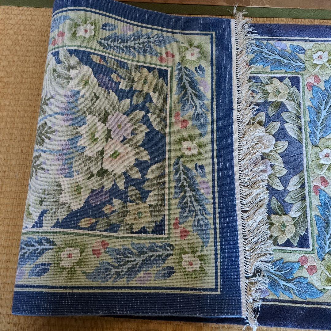 玄関マット　花柄刺繍ネイビーブルー　ラグ