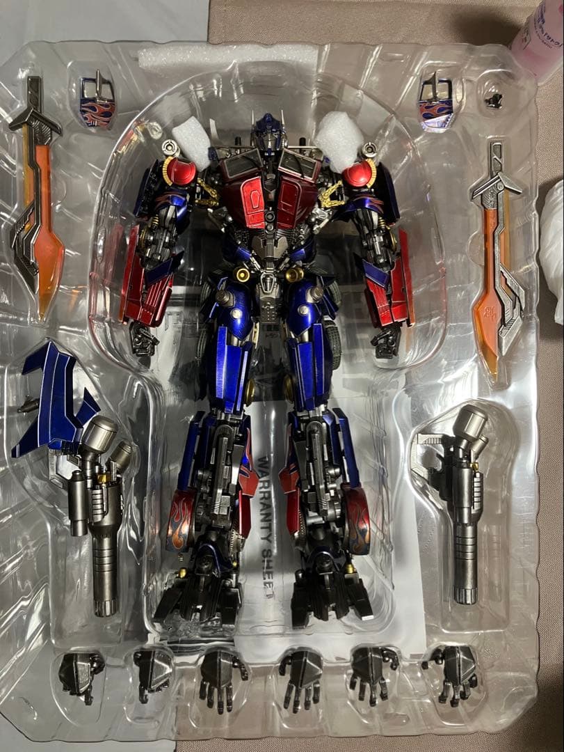 オプティマス　プライム　dlx three zero