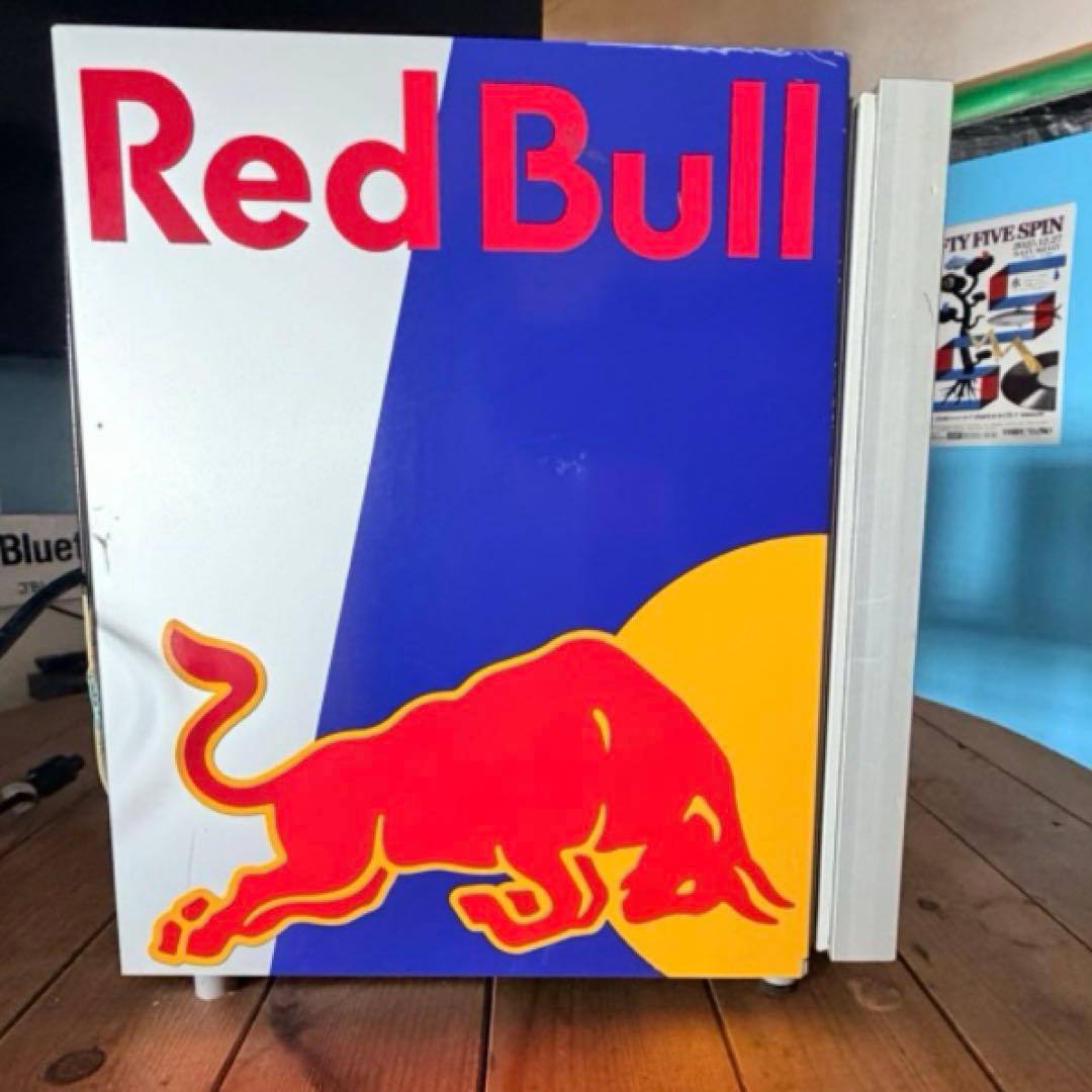 Red Bull 冷蔵庫 コンパクトサイズ