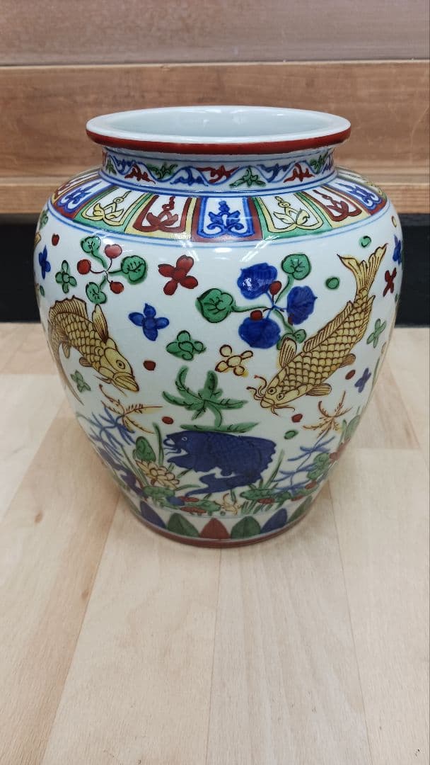 時代物中国美術中国古玩明代明時代五彩魚藻文壺大明萬暦年製花瓶花入花器中国古陶磁