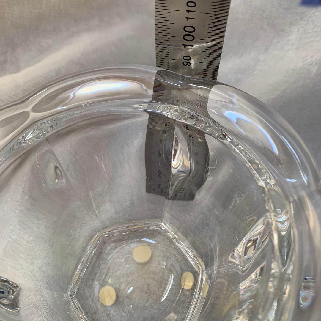 バカラ　クリスタル アルクール　蓋付き菓子入れ