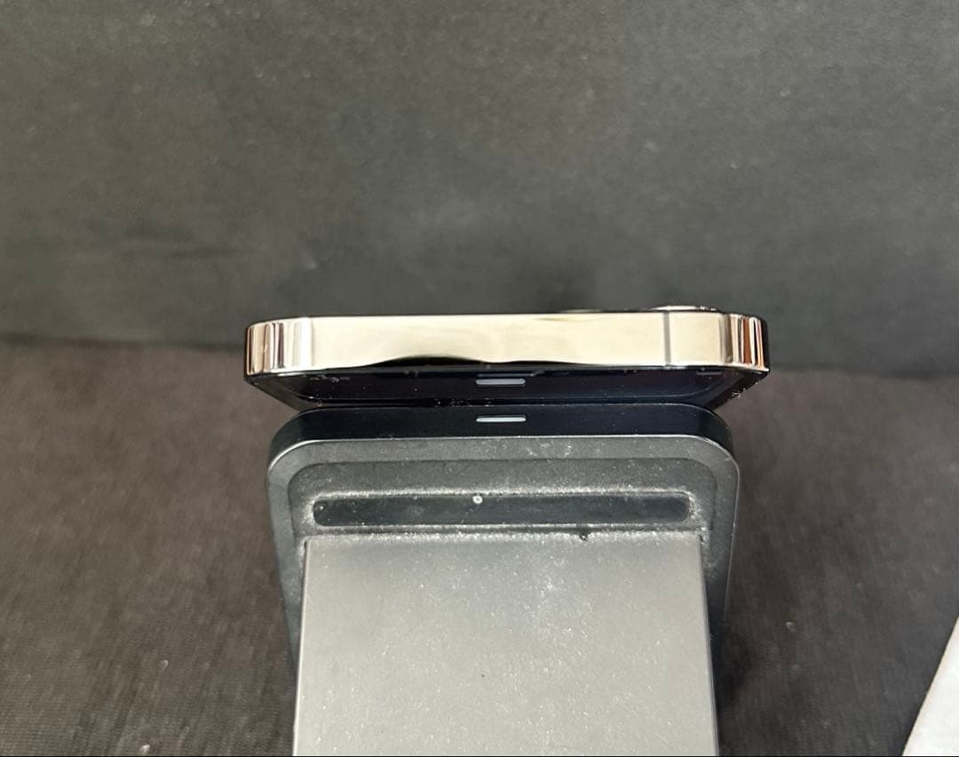 スマートフォン本体 iPhone12 pro 256GB