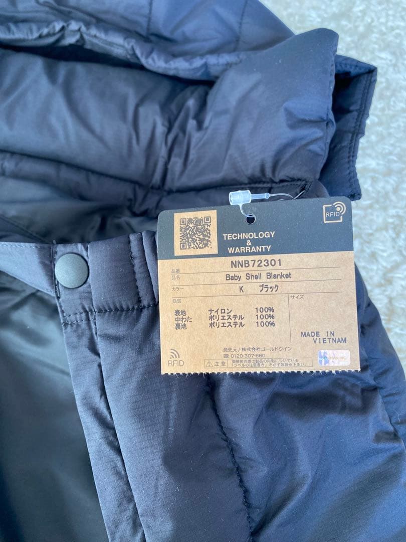 【新品！タグ付き！】ノースフェイス　ベビーシェルブランケットケープ ブラック