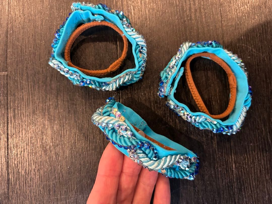 青のサテン社交ダンスレッスンウェア