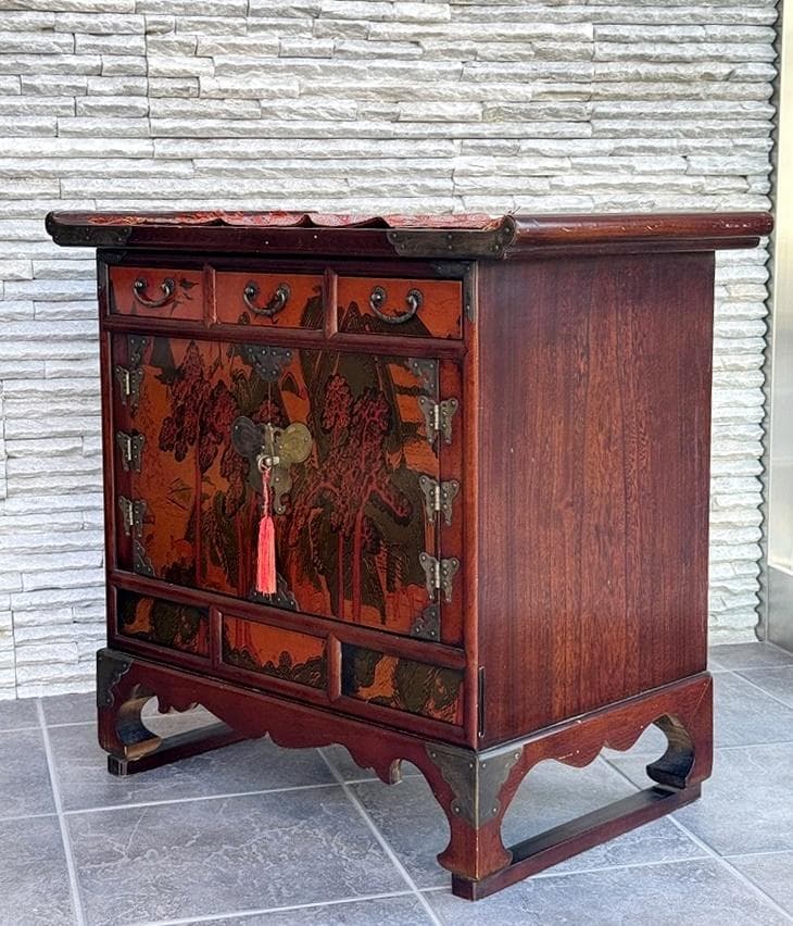 ☆売約済みです☆　李朝家具　中国家具　漆　古道具 　隠し扉　収納　引き出し