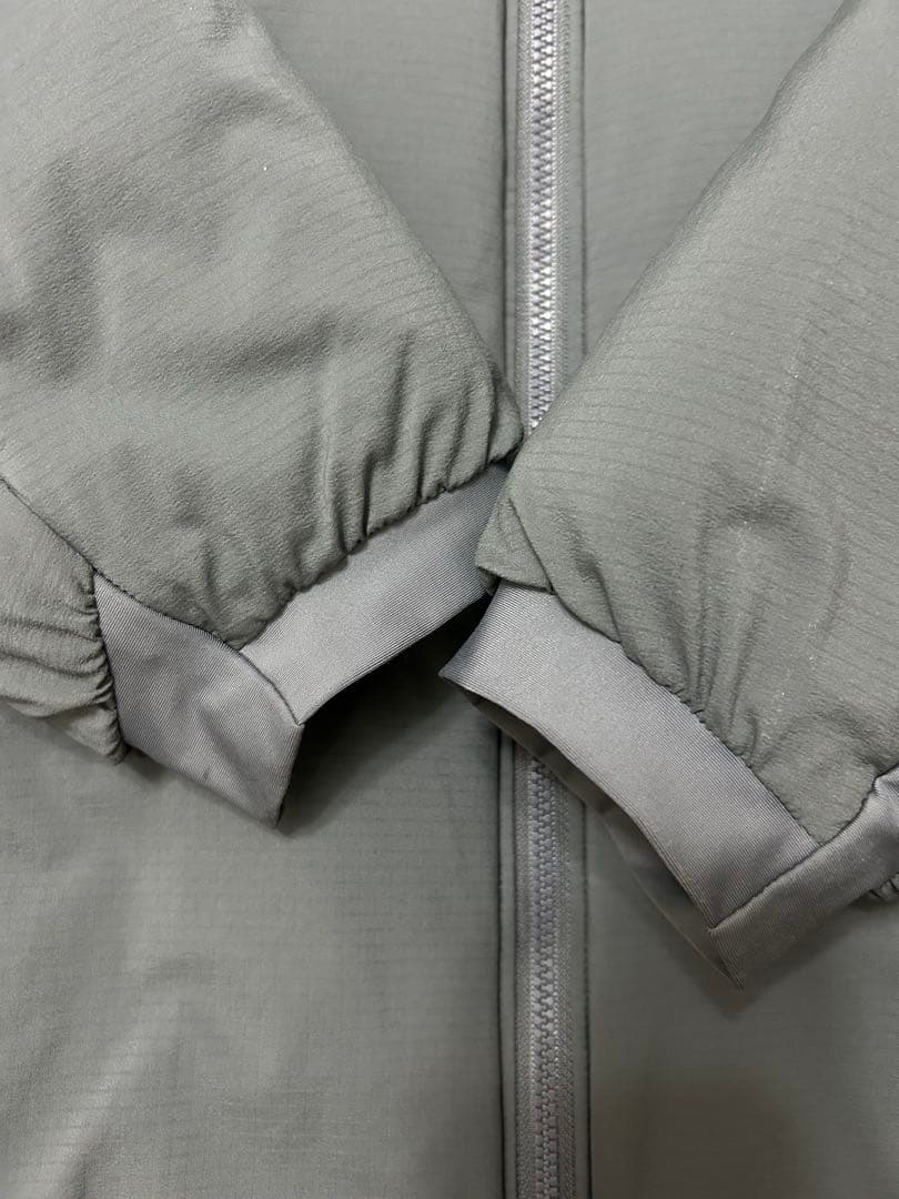 ジャケット・アウター ARC'TERYX ATOM AR JACKET