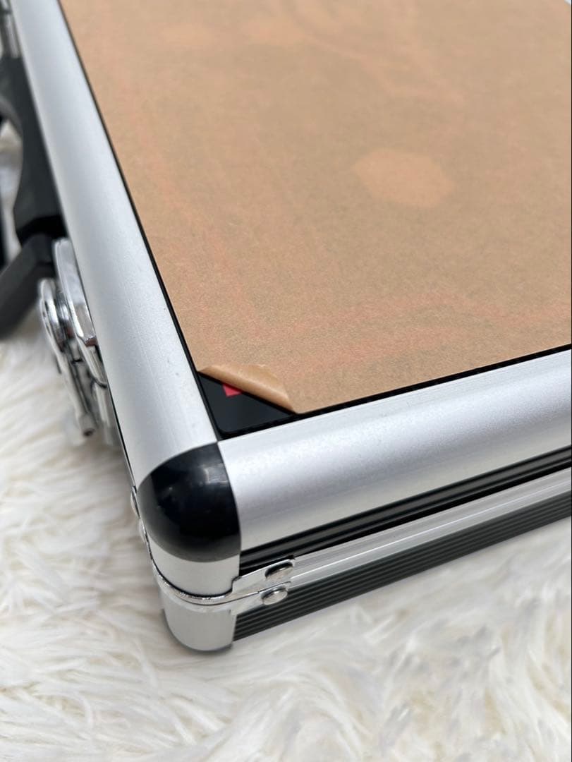 新品　ドリームボックス ベイブレードX アタッシュケース　ロゴプレート　小サイズ