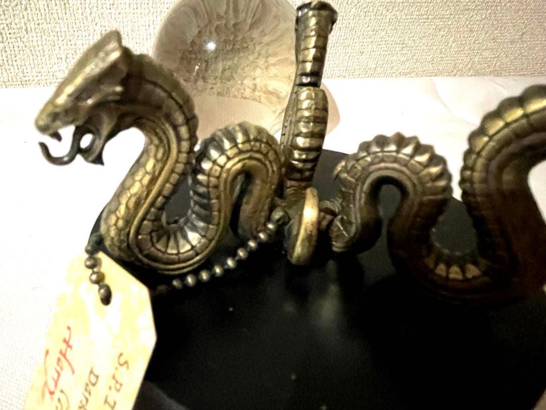 ハリーポッター 秘密の部屋 バジリスク 水晶 置物 入手困難