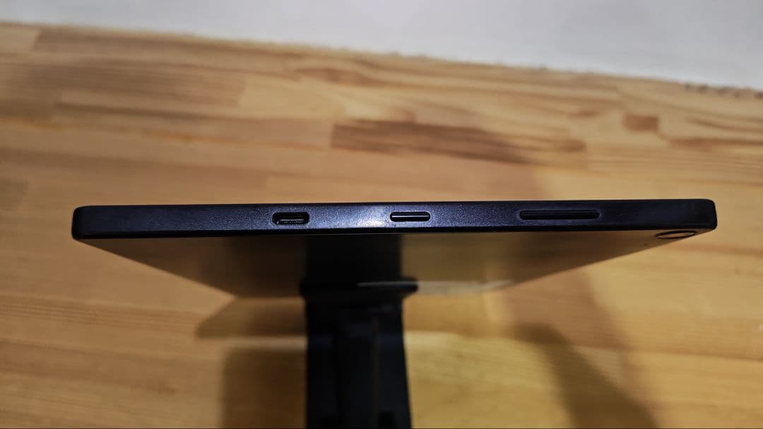 ドコモ　docomo dtab d-41A タブレット　SIMフリー