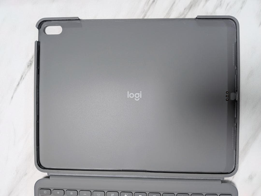 【美品】Combo Touch（iPad Air 13インチ M2用）