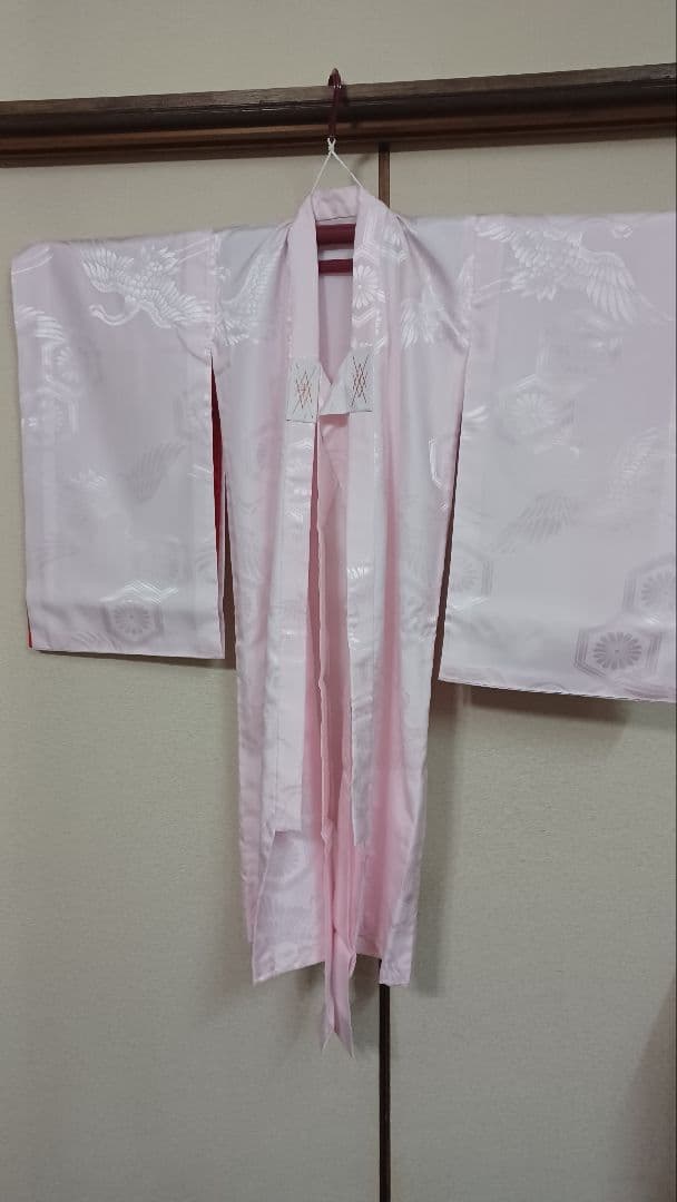 七五三　女の子着物 赤色 花柄 蝶刺繍 着物　3才