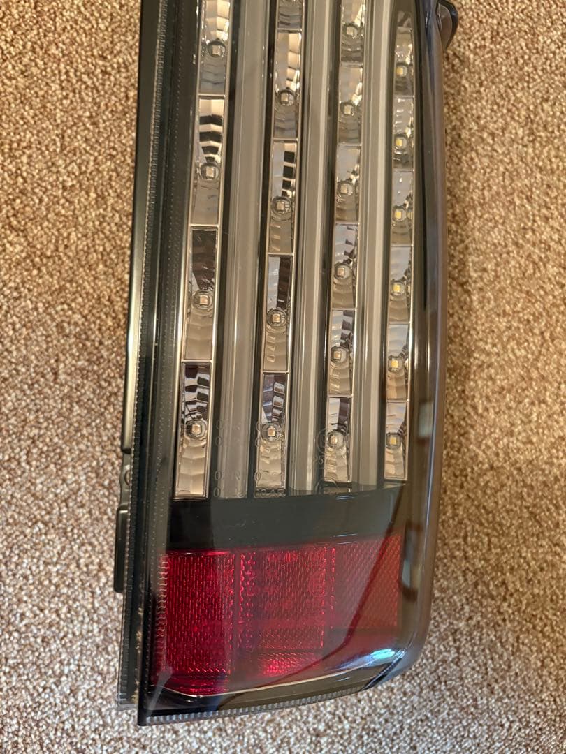 ハイエース　415コブラ　テールランプ　右側