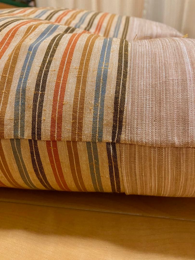 【遠州織】ごろ寝布団カバー付き　まぁるい座布団　⁂苺ゴーフル様