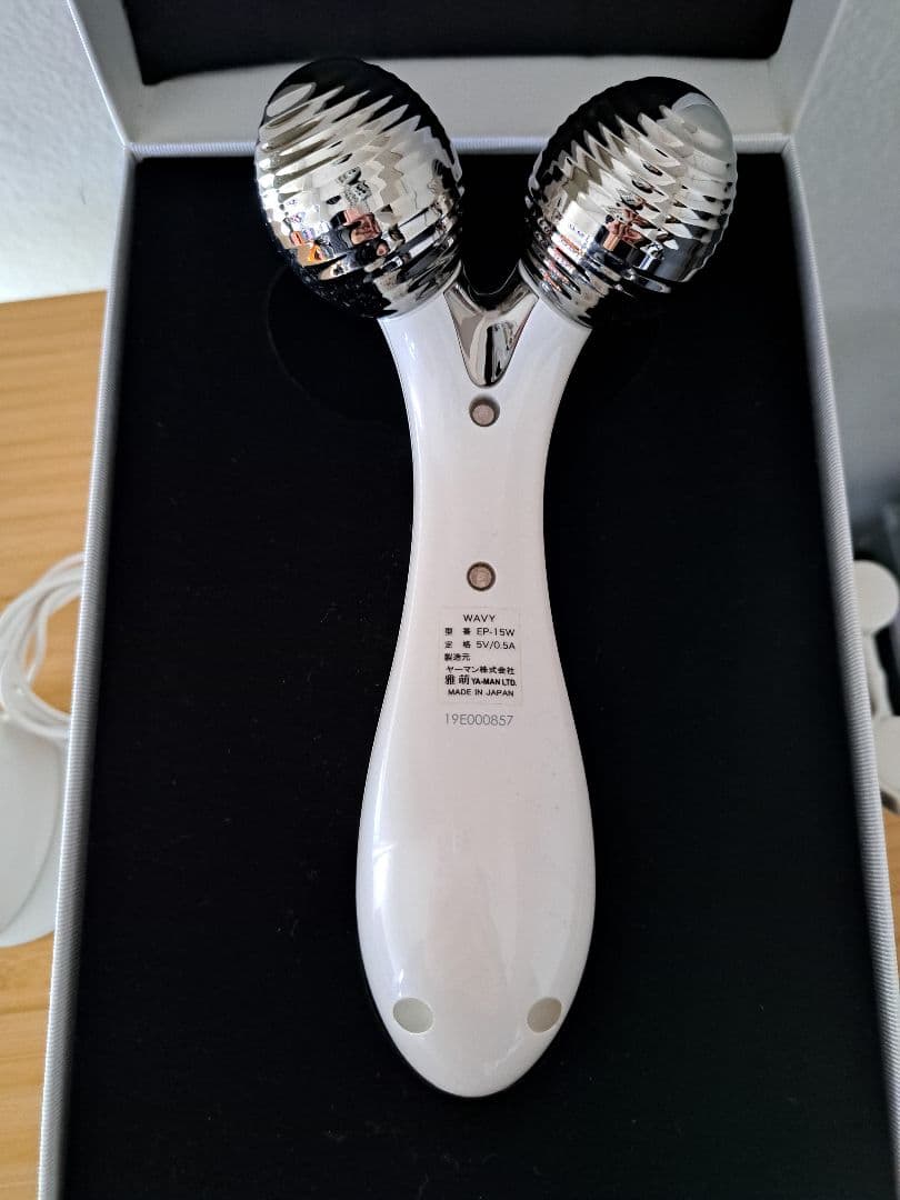 YA-MAN ヤーマン　家庭用美容器 WAVY EP-15W　フェイス＆ボディ用