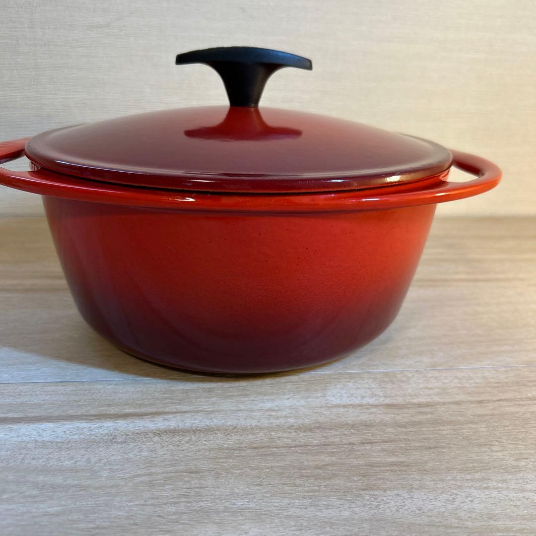 ルクルーゼ　センセーション　ココット　22cm チェリーレッド 両手鍋 鍋