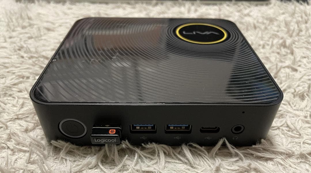 ミニPC LIVA-Z Win11Pro 中古品 Logicoolキーボード付き