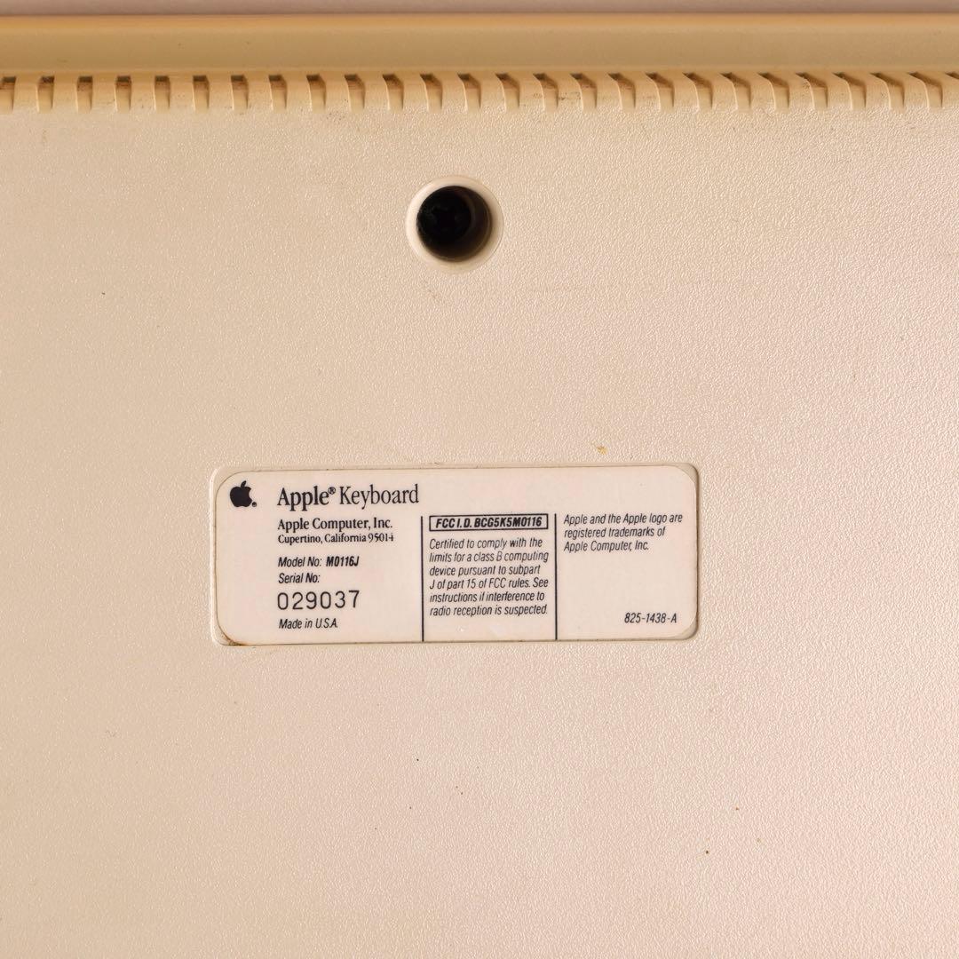 Macintosh SE/30 本体＋キーボード ジャンク品