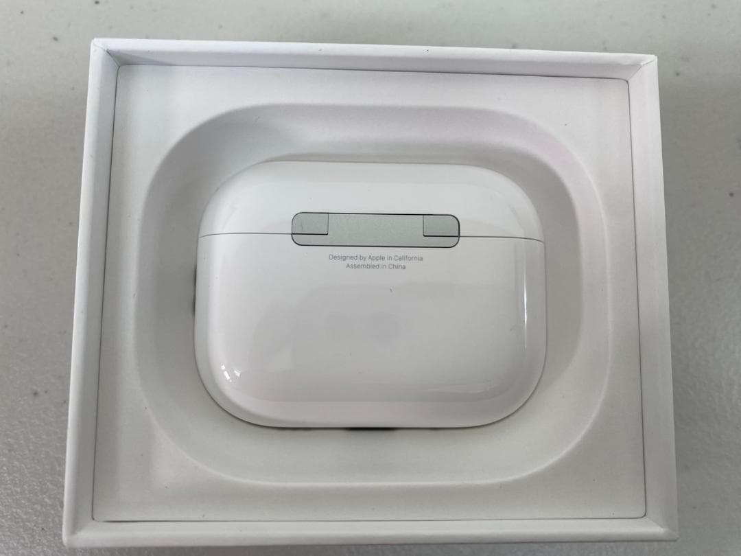 美品 Apple AirPods Pro 3 MFHP4J/A エアポッズ