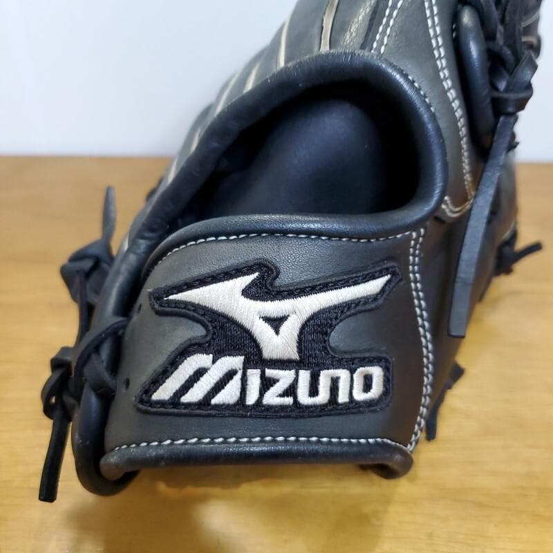 ミズノ イチローモデル 限定 グローバル版 プラチナ激レア 外野用 軟式グローブ