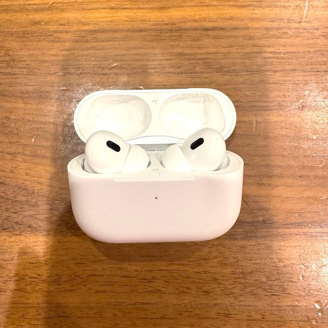 AirPods Pro 2世代 本体 ホワイト 充電ケース付