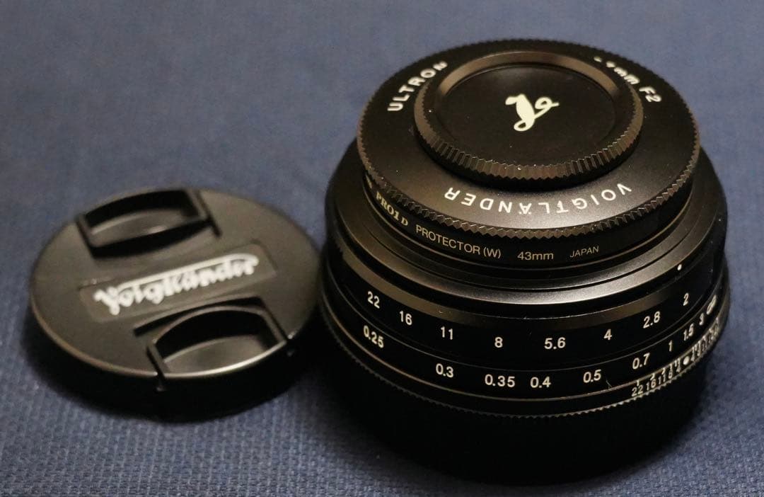 Voigtlander ULTRON 27mm F2 X-mount ブラック
