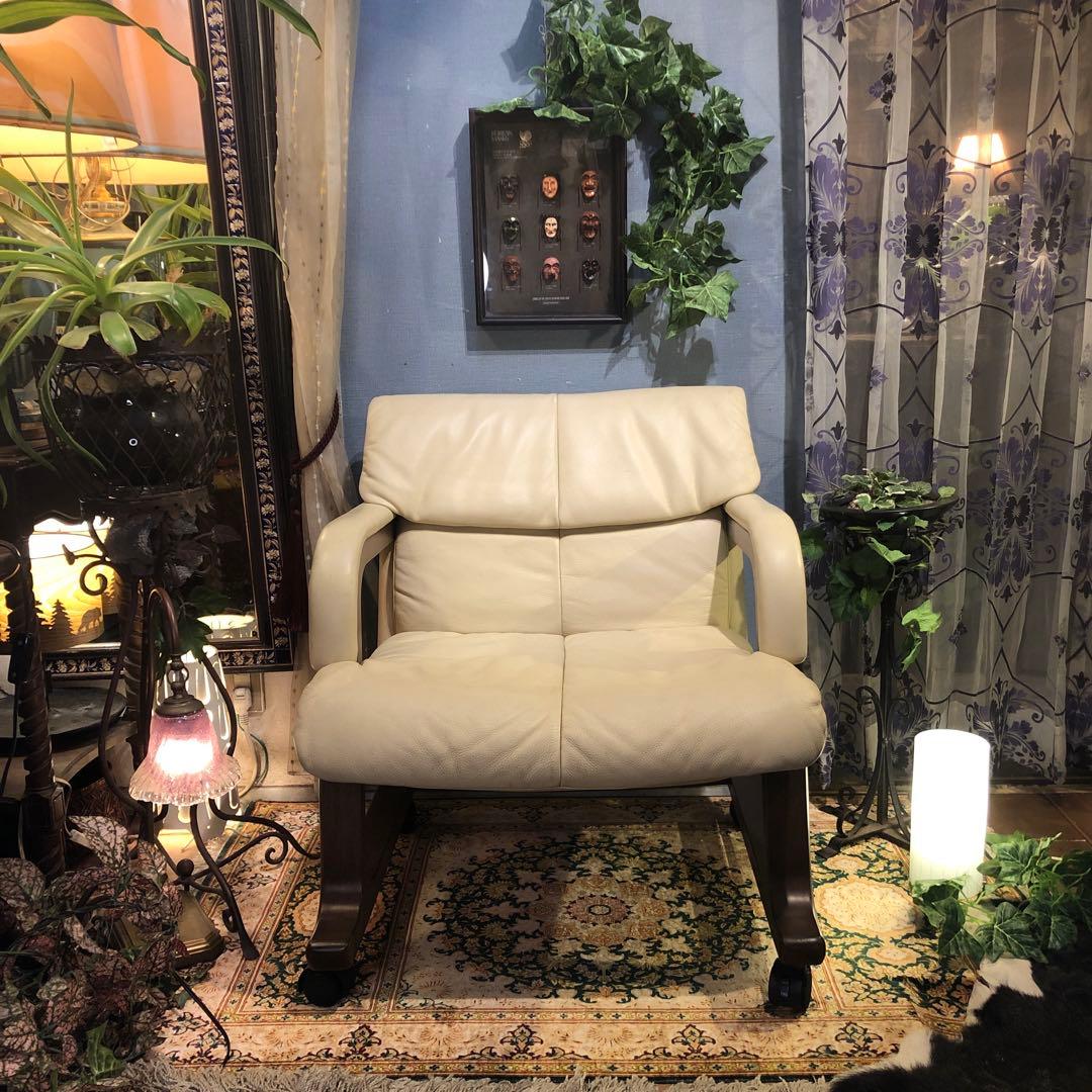 Sale ヴィンテージ 富士ファニチャー　キャスター革張りアームチェア