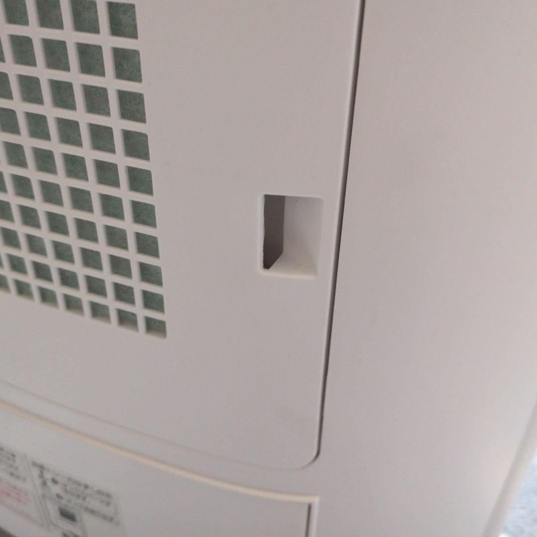 シャープ プラズマクラスター搭載 加湿セラミックファンヒーター ホワイト