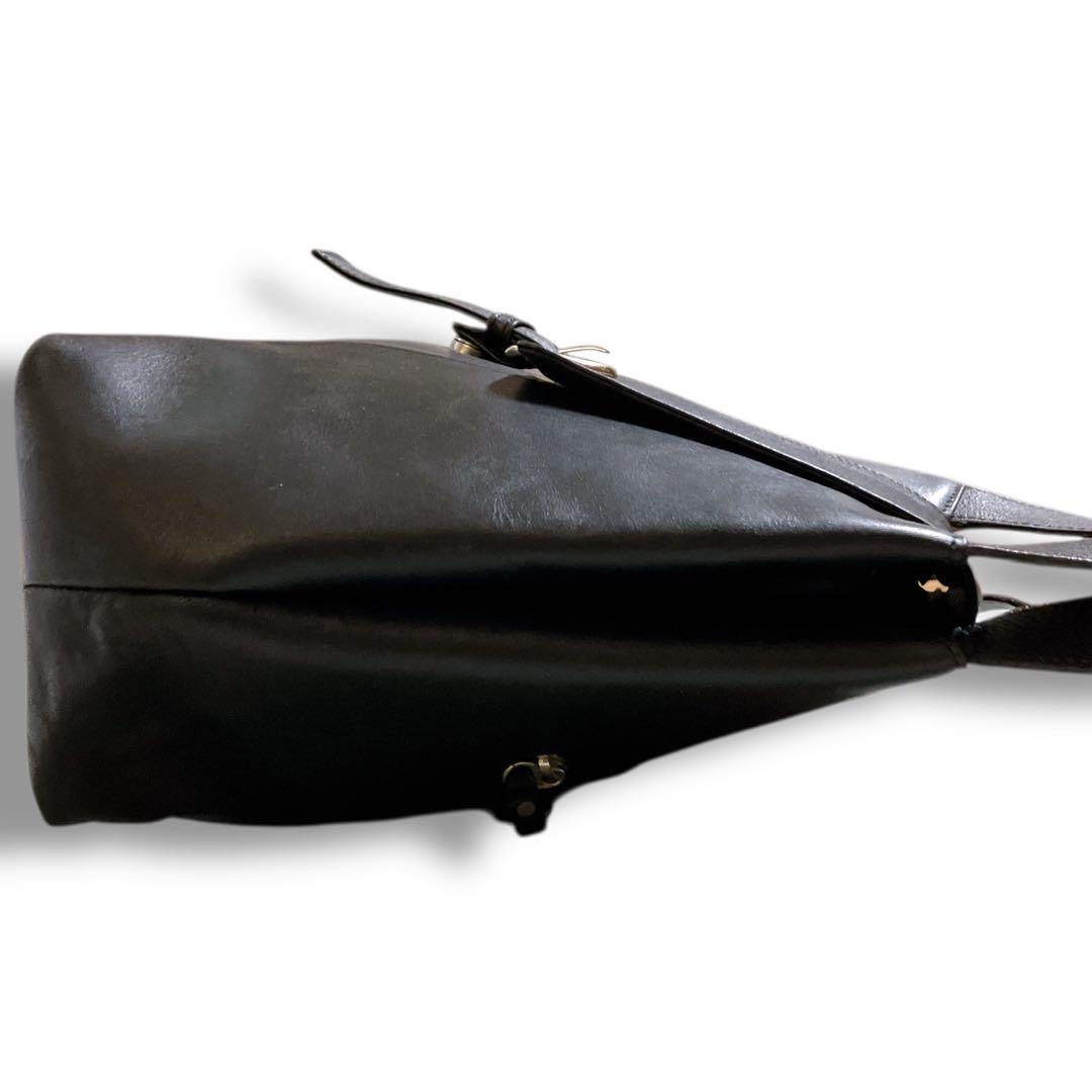 ダコタ 日本製 肩掛け可 オールレザー フラップ ショルダーバッグ ブラック