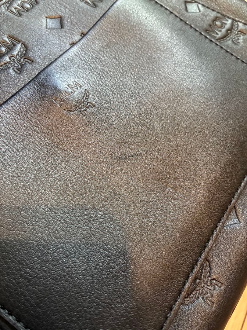 mcm ショルダーバッグ　黒