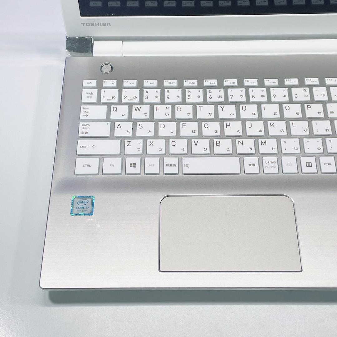 Corei7✨Windows11✨爆速SSD✨ゴールド✨東芝ノートPC薄型カメラ