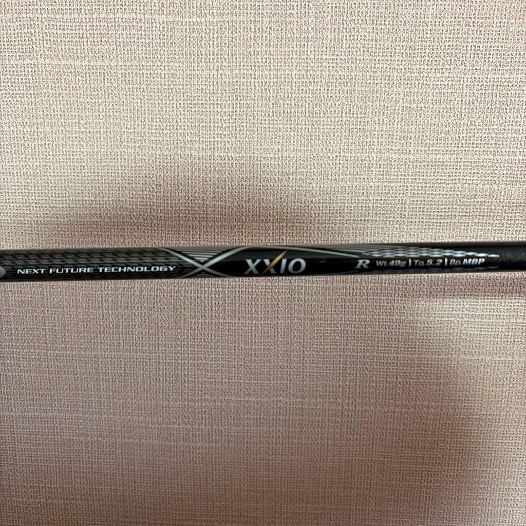 ゼクシオ（XXIO） 他 キャディバッグ・ゴルフクラブ10本・ボール等のセット