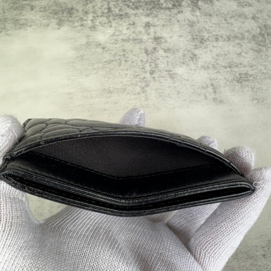 CHANEL シャネル　カメリア　ラムスキン　カードケース　パスケース