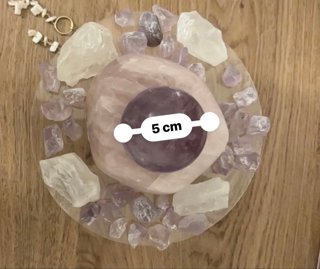 クリスタルファウンテン大アメジストとローズクォーツガラスの器と陶器の器2つ付き