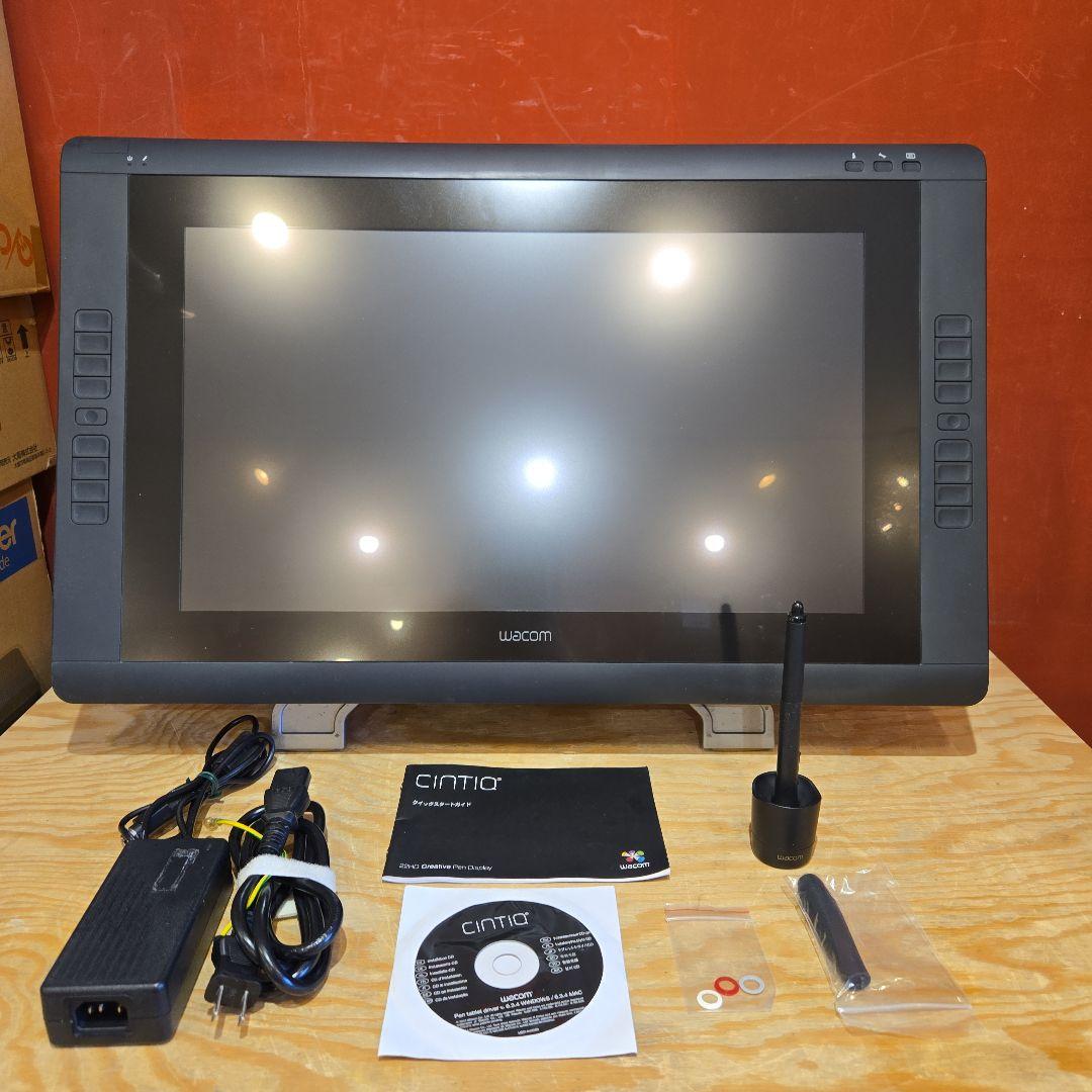 【A】Wacom 液晶タブレット Cintiq 22HD DTK-2200