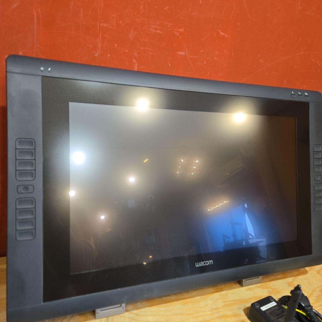 【A】Wacom 液晶タブレット Cintiq 22HD DTK-2200