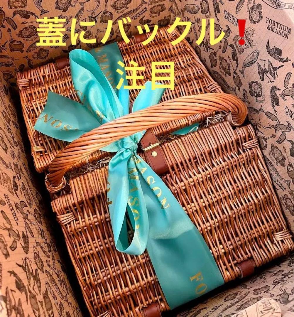 さ*ん様 新登場!!蓋にバックルが!冒険にリビングにウイッカーバスケット屋根上開