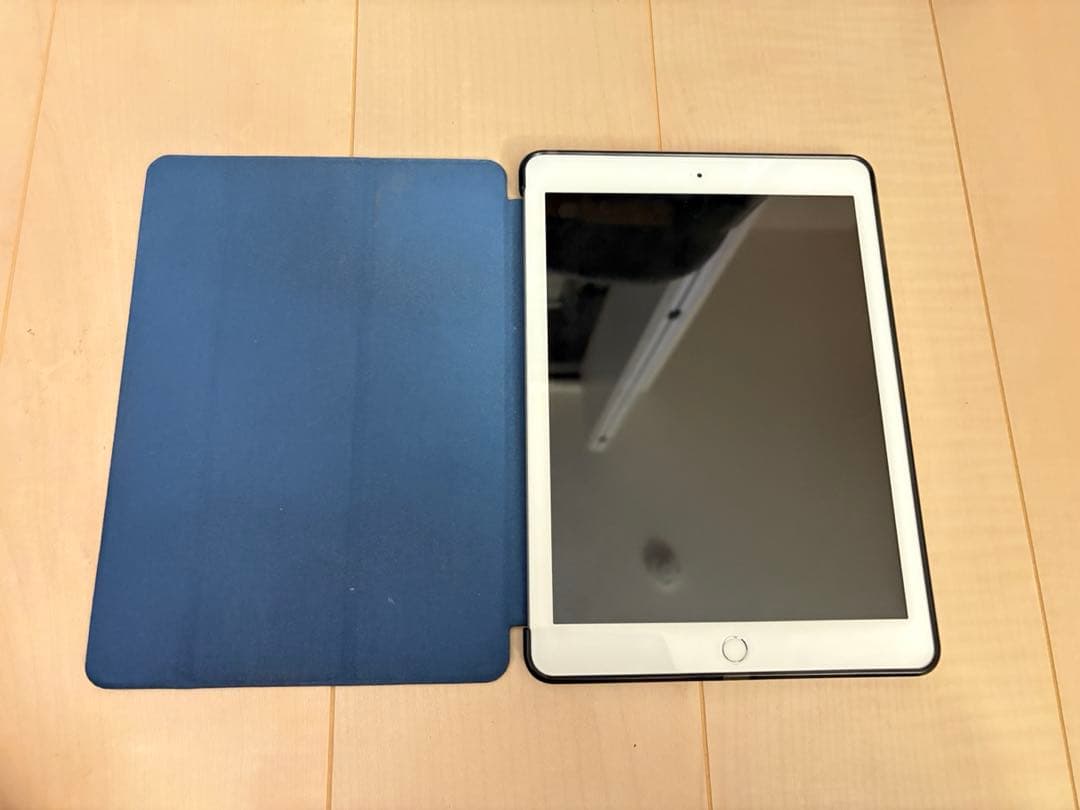 【美品】 iPad 第6世代Wi-Fi+Cellular スペースグレイ
