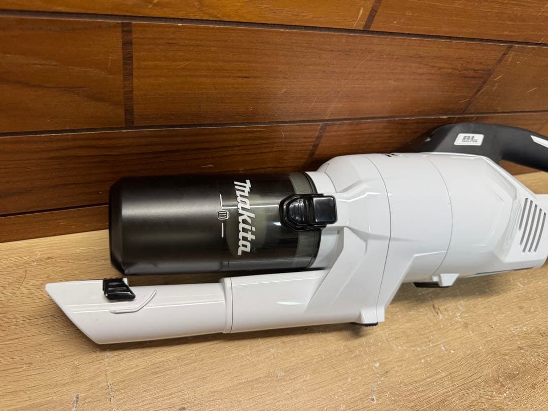 マキタ・掃除機／４０Vmax・充電式クリーナ／CL003GZW