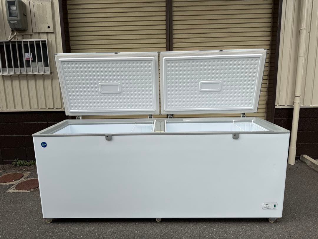 美品　ジェーシーエム　冷凍ストッカー　冷凍庫　２０２４年製　キャスター付き
