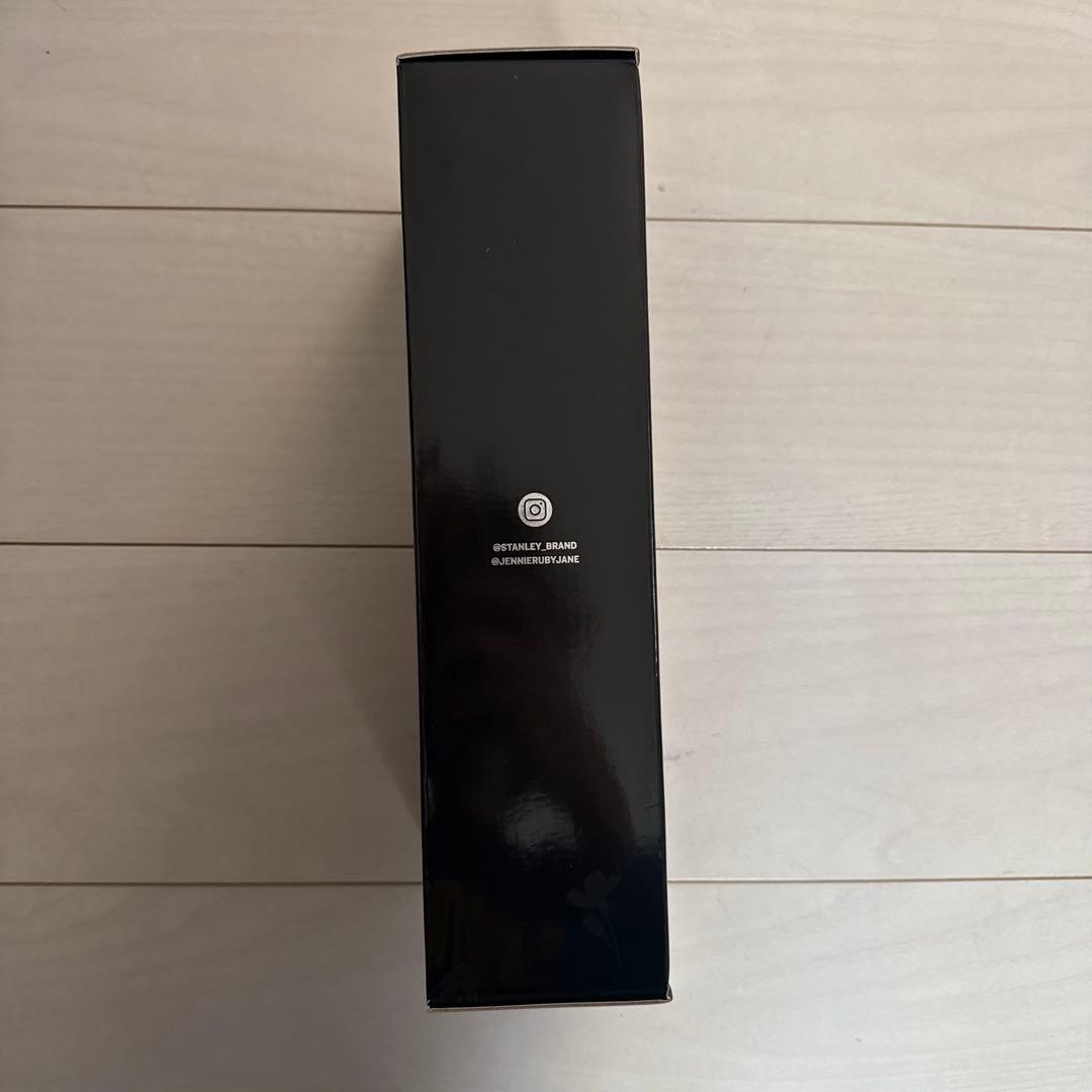 新品未使用 Stanley1913 x JENNIE スリムラックスボトル