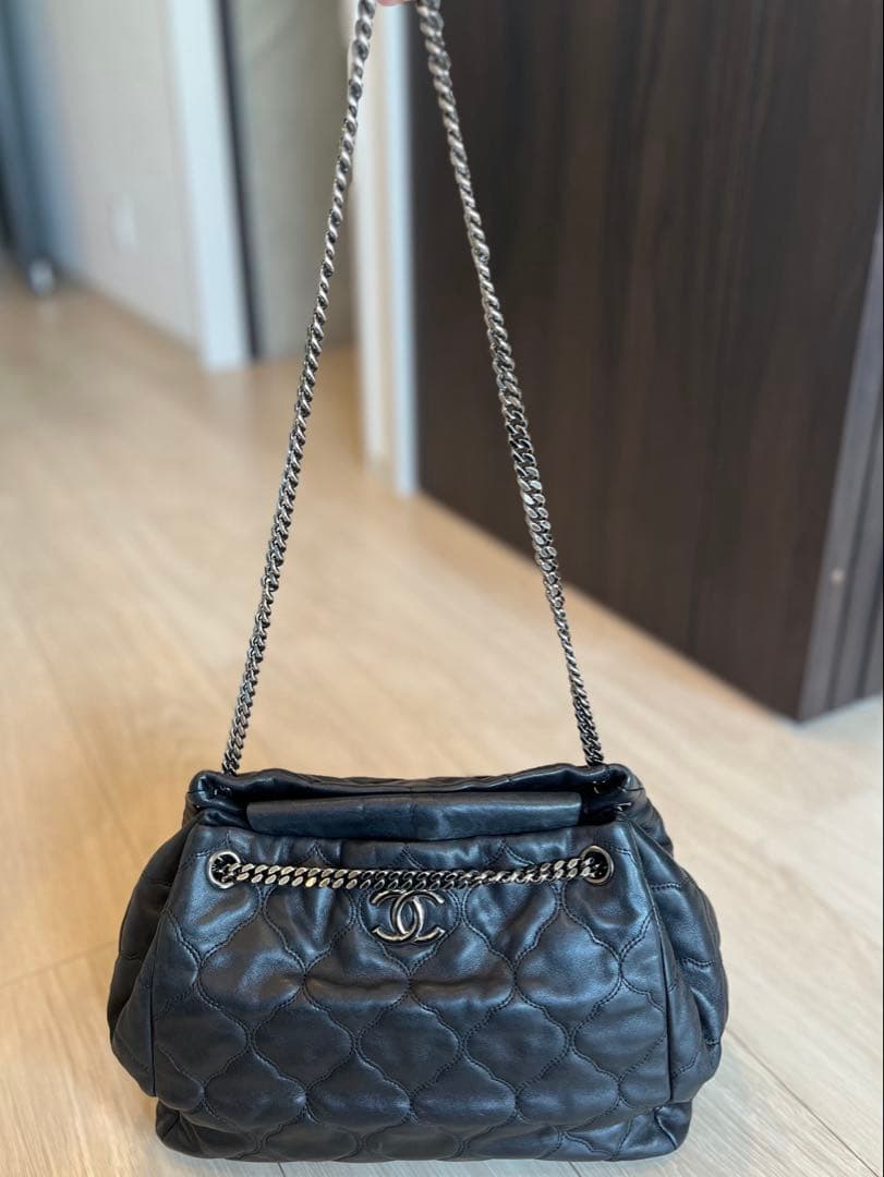 CHANEL シャネル チェーンショルダ シルバー金具 キルティングレザー
