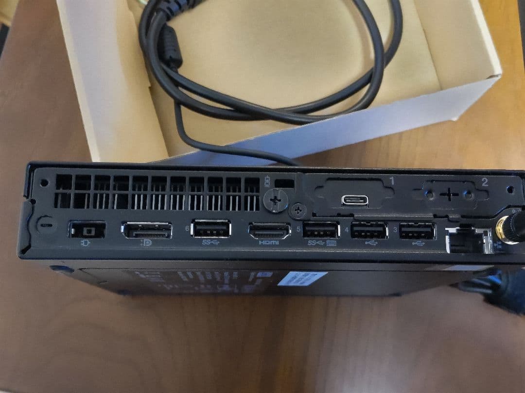 小型パソコン　ThinkCentre