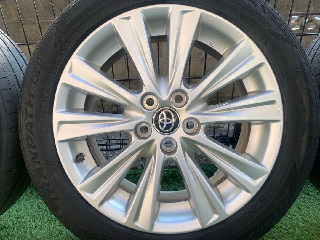 トヨタ純正　30系18インチ ホイール