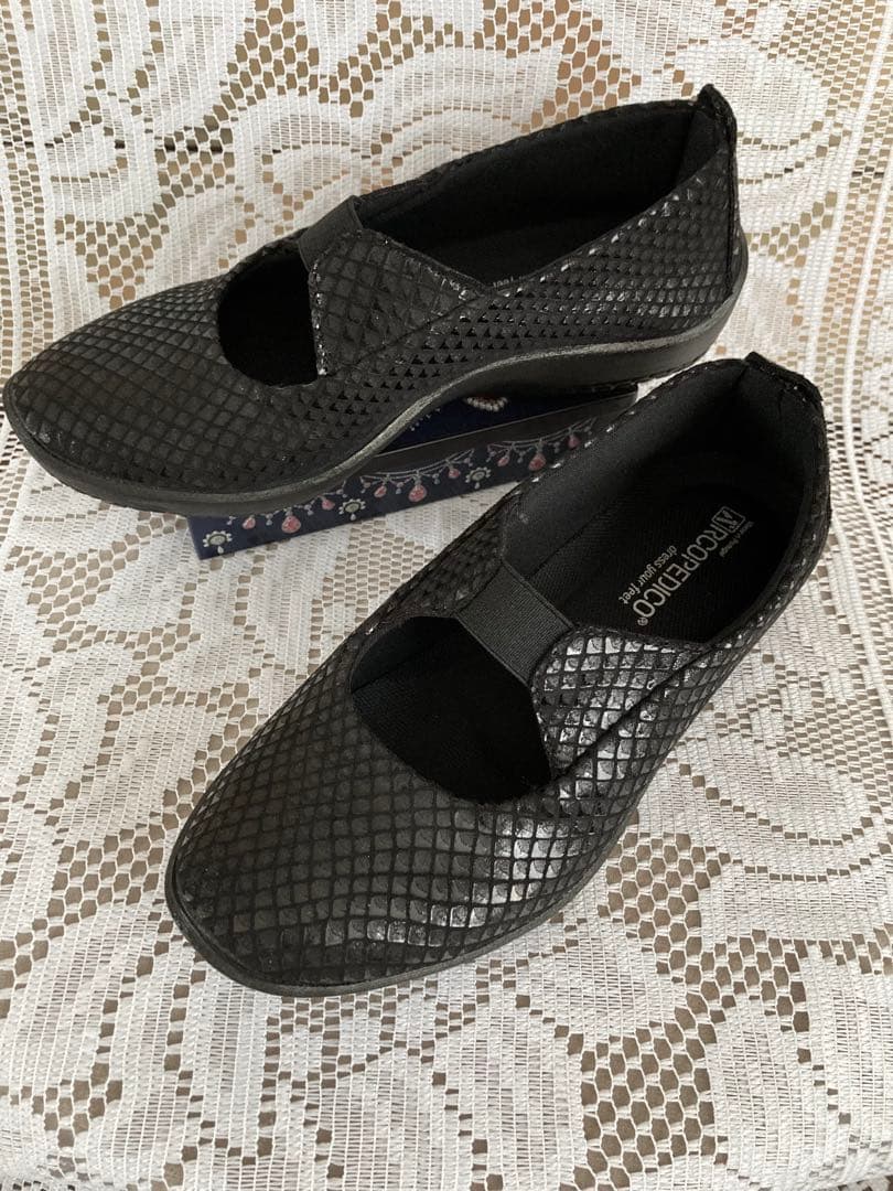 新品未使用　ARCOPEDICO バレリーナ ポルトガル製　外反母趾　幅広甲高