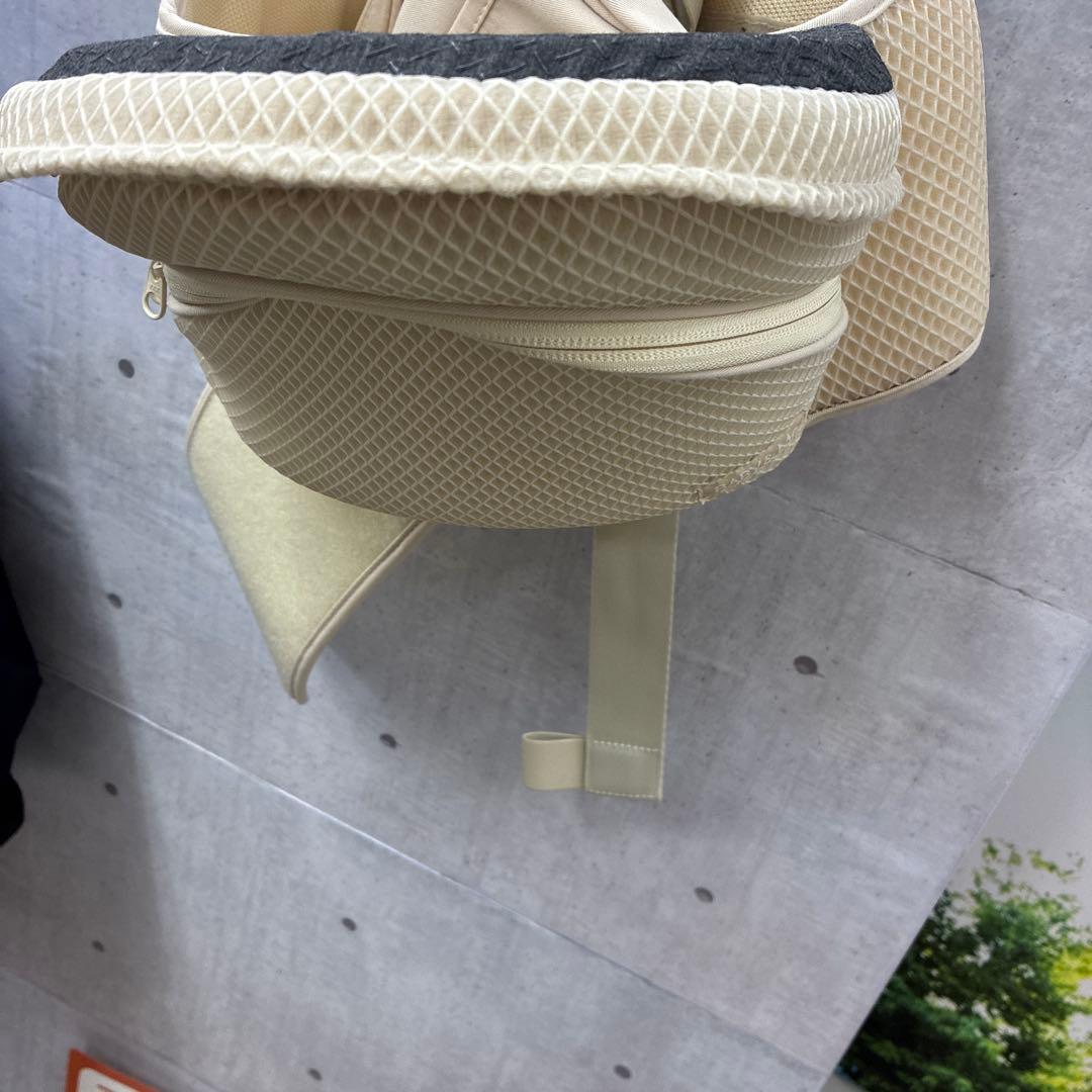 抱っこひも・スリング BABY & Me Beren hipseat Ecru Beige