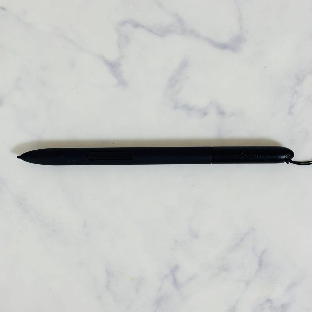 2023年製 ワコム 10.1型液晶ペンタブレット DTU-1141B ①