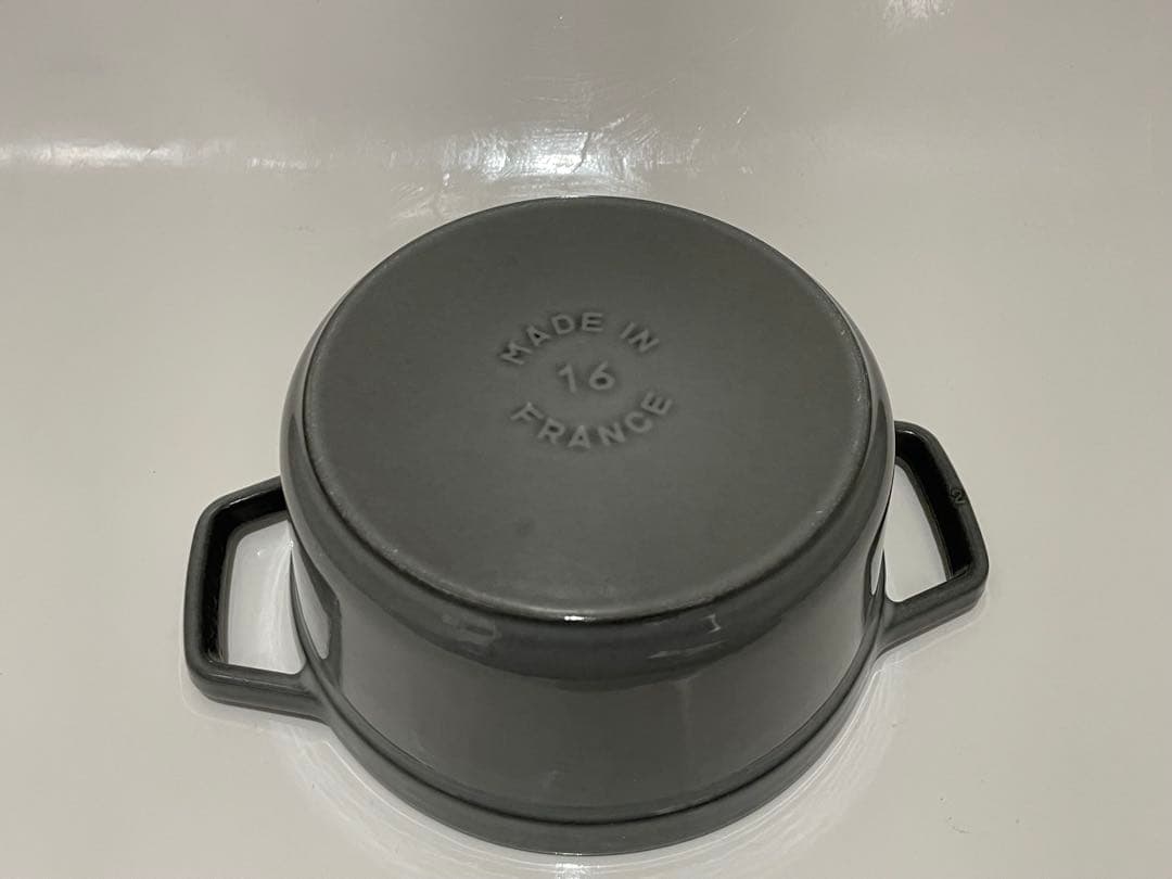 ストウブ　ココット 16cm グレー