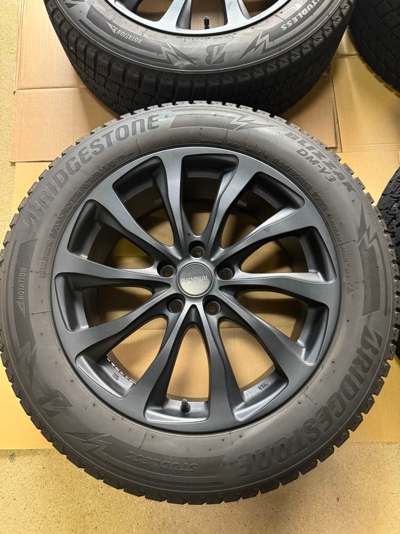 わー①ハリアー 80系BLIZZAK DM-V3 225/60R18